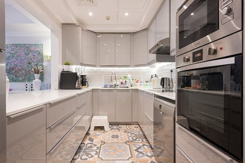 Apartment in Jumeirah Lake Towers, Dubai 3 bedrooms, 176.2 sq.m. № 21013 - photo 8