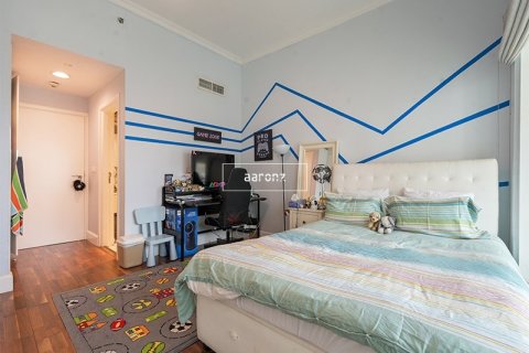 Apartment in Jumeirah Lake Towers, Dubai 3 bedrooms, 176.2 sq.m. № 21013 - photo 5