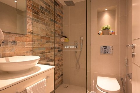 Apartment in Jumeirah Lake Towers, Dubai 3 bedrooms, 176.2 sq.m. № 21013 - photo 11