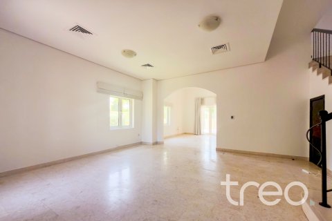 Villa in Hacienda, The Villa, Dubai 5 bedrooms, 342.63 sq.m. № 123631 - photo 19