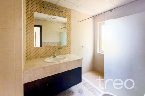 Villa in Hacienda, The Villa, Dubai 5 bedrooms, 342.63 sq.m. № 123631 - photo 21