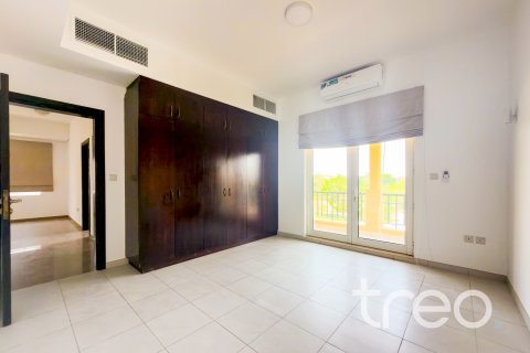 Villa in Hacienda, The Villa, Dubai 5 bedrooms, 342.63 sq.m. № 123631 - photo 11