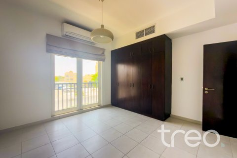 Villa in Hacienda, The Villa, Dubai 5 bedrooms, 342.63 sq.m. № 123631 - photo 13