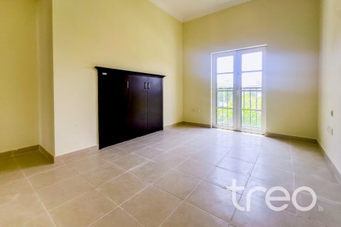 Villa en The Villa, Dubai, 4 dormitorios, 640.1 m², № 123626 - foto 15