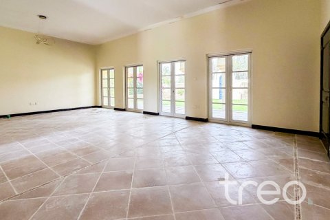 Villa en The Villa, Dubai, 4 dormitorios, 640.1 m², № 123626 - foto 10