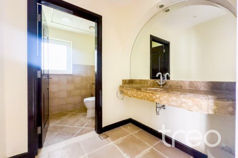 Villa en The Villa, Dubai, 4 dormitorios, 640.1 m², № 123626 - foto 18