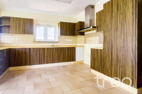 Villa en The Villa, Dubai, 4 dormitorios, 640.1 m², № 123626 - foto 17