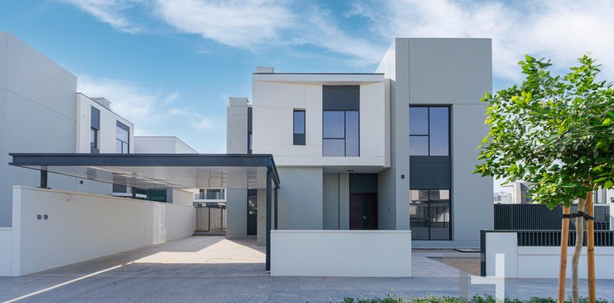 Villa à Al Furjan, Dubai, 5 chambres, 374 m², № 14104