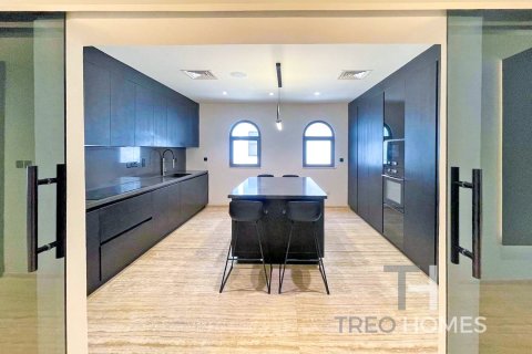 Villa à Palm Jumeirah, Dubai, 4 chambres, 465 m², № 14098 - photo 4