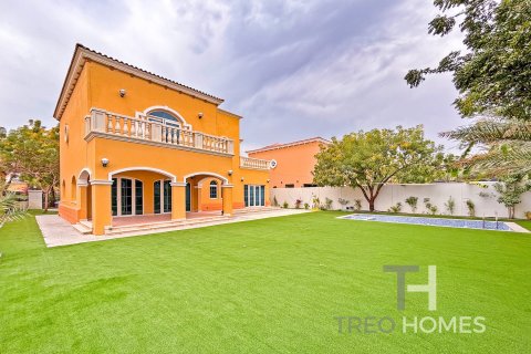 Villa in Legacy, Jumeirah Park, Dubai 5 bedrooms, 436 sq.m. № 14103 - photo 11
