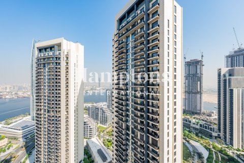 Снять в аренду квартиру в Harbour Views 2, Dubai Creek Harbour (The Lagoons), Дубай: 1 спальня, 65.86822700м², № 77334 - фото 3
