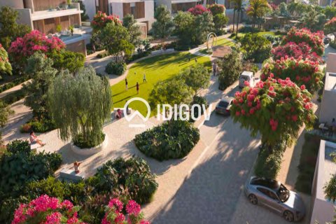 Apartment in Dubai Land, Dubai 5 bedrooms, 455.97 sq.m. № 120808