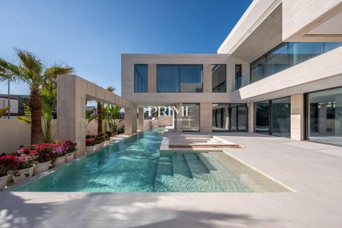 Villa à Dubai, 7 chambres, 1212 m², № 58538 - photo 1