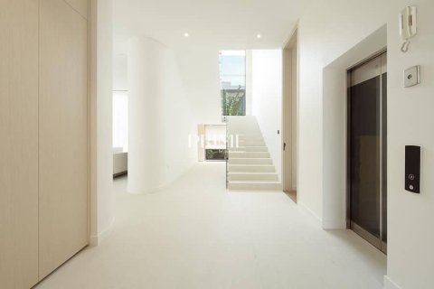 Villa à Dubai, 7 chambres, 1212 m², № 58538 - photo 12