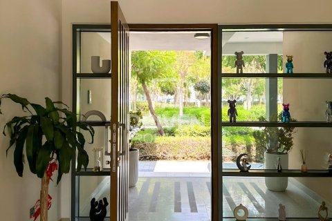 Villa in Sobha Hartland, Mohammed Bin Rashid City, Dubai 4 bedrooms, 559.09 sq.m. № 142842 - photo 4