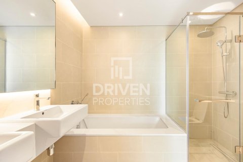 Appartement à Al Wasl, Dubai, 2 chambres, 146.6 m², № 135594 - photo 2