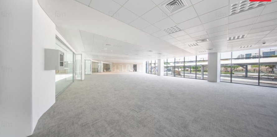 Bureau à Dubai, 2152.5 m², № 115167