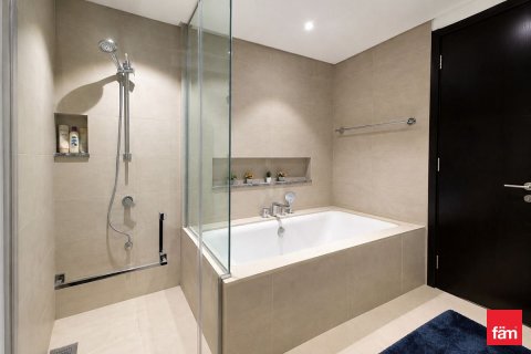 Appartement à Dubai, 2 chambres, 126.6 m², № 115169 - photo 12