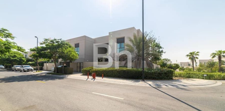 Вилла в Meydan, Дубай, 5 спален, 960м², № 22243