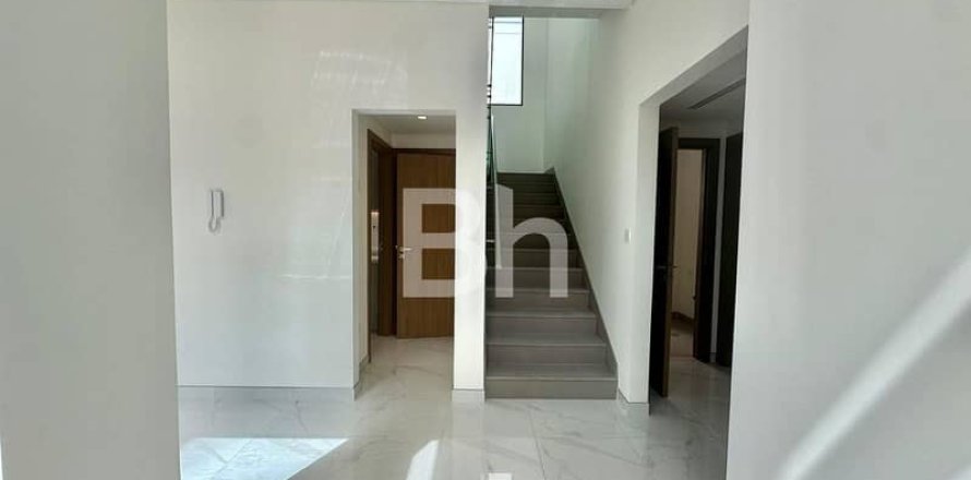 Вилла в Al Furjan, Дубай, 4 спальни, 563м², № 22247