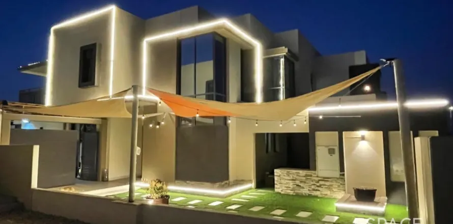 Adosado en Dubai Hills Estate, Dubai, 4 dormitorios, 229 m², № 62152