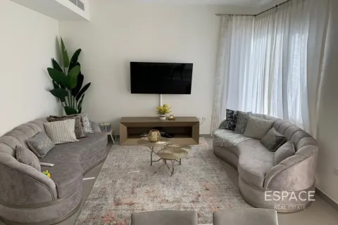 Adosado en Dubai Hills Estate, Dubai, 4 dormitorios, 229 m², № 62152 - foto 2