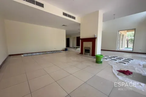 Villa in Saheel, Arabian Ranches, Dubai 5 bedrooms, 450 sq.m. № 62266 - photo 11
