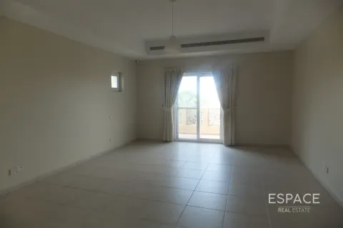 Villa à Arabian Ranches, Dubai, 4 chambres, 367 m², № 62267 - photo 10