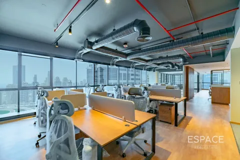 Oficina en Jumeirah Lake Towers, Dubai, 214 m², № 62270 - foto 9