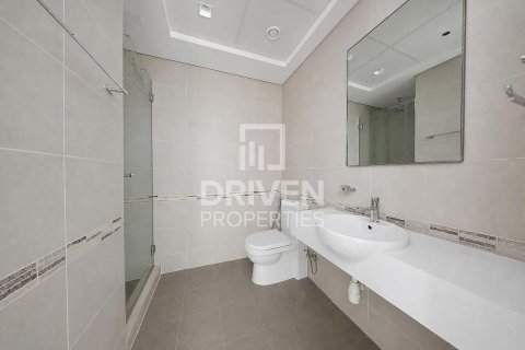 Apartamento en Montrose Residence, Dubai Science Park, Dubai, 2 dormitorios, 105.07 m², № 129091 - foto 3
