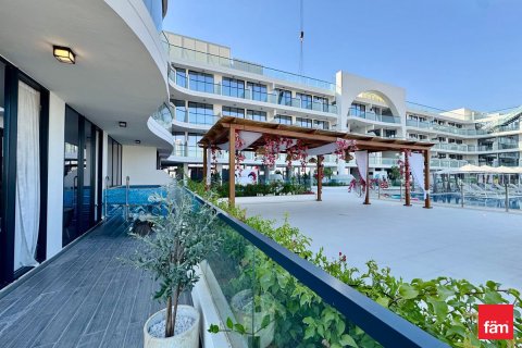 Купить квартиру в Дубай Студио-Сити, Дубай: 2 спальни, 269.8м², № 23224 - фото 10