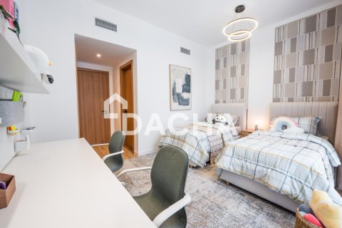 Купить таунхаус в Дубай Инвестмент Парке, Дубай: 4 спальни, 87м², № 104801 - фото 7