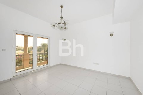 Снять в аренду виллу в The Villa, Дубай: 5 спален, 334м², № 21920 - фото 16