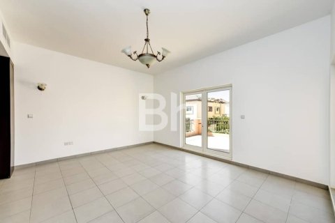 Снять в аренду виллу в The Villa, Дубай: 5 спален, 334м², № 21920 - фото 7