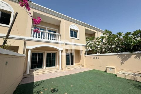 Maison de ville à Jumeirah Village Triangle, Dubai, 3 chambres, 240 m², № 21918 - photo 1