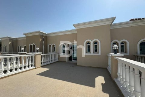 Maison de ville à Jumeirah Village Triangle, Dubai, 3 chambres, 240 m², № 21918 - photo 2