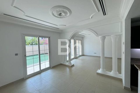Maison de ville à Jumeirah Village Triangle, Dubai, 3 chambres, 240 m², № 21918 - photo 3
