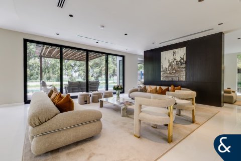 Снять в аренду виллу в The Lakes, Дубай: 6 спален, 692м², № 91497 - фото 6