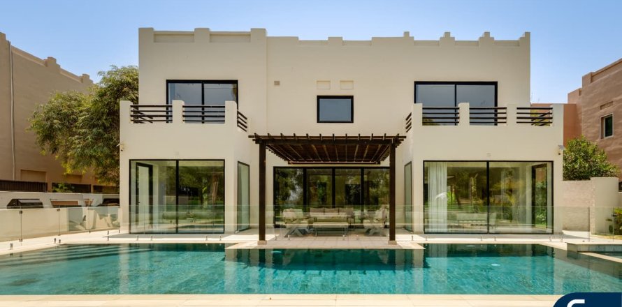 Вилла в The Lakes, Дубай, 6 спален, 692м², № 91497