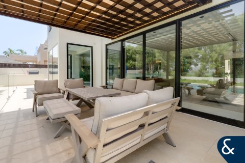 Снять в аренду виллу в The Lakes, Дубай: 6 спален, 692м², № 91497 - фото 15