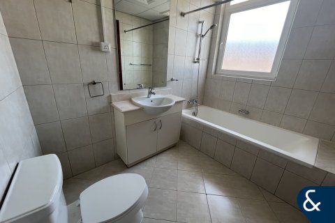 Снять в аренду квартиру в Motor City, Дубай: 2 спальни, 140м², № 91495 - фото 17