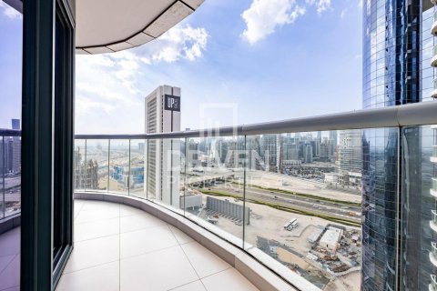 Apartment in DAMAC Towers by Paramount, Business Bay, Dubai 3 bedrooms, 162.21 sq.m. № 129600 - photo 15