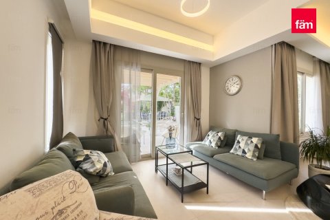 Villa en Dubai, 3 dormitorios, 350.9 m², № 40648 - foto 5