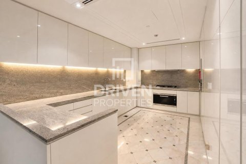 Dúplex en Palazzo Versace, Culture Village, Dubai, 3 dormitorios, 471.48 m², № 126483 - foto 13