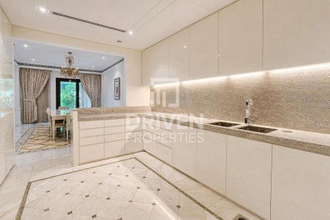 Dúplex en Palazzo Versace, Culture Village, Dubai, 3 dormitorios, 471.48 m², № 126483 - foto 14