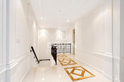 Dúplex en Palazzo Versace, Culture Village, Dubai, 3 dormitorios, 471.48 m², № 126483 - foto 5