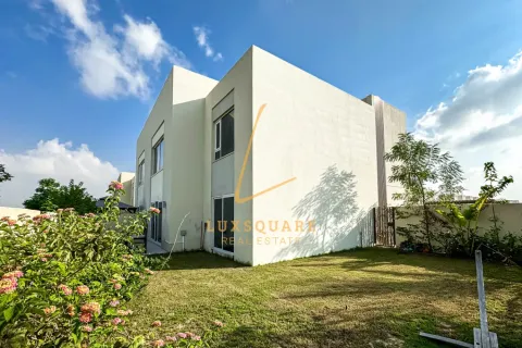 Appartement à EMAAR South, Dubai South (Dubai World Central), Dubai, 3 chambres, 247 m², № 105486