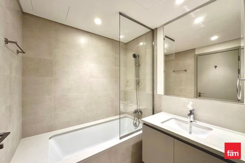 Купить квартиру в Дубае: 2 спальни, 102.2м², № 95431 - фото 14