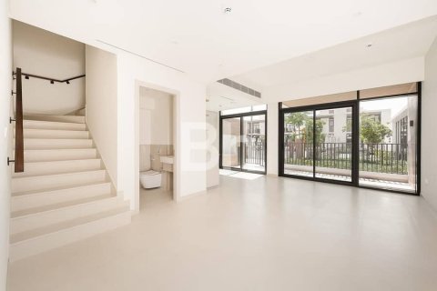 Townhouse in Arabian Ranches 3, Dubai 3 bedrooms, 211 sq.m. № 57739 - photo 1