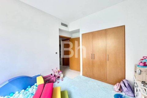 Villa in Dubai Land, Dubai 4 bedrooms, 230 sq.m. № 57737 - photo 9